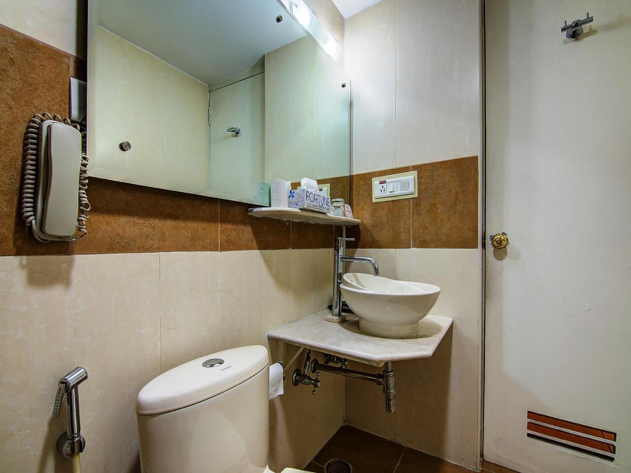 Sai Vishram Business Hotel Kammasandra Exterior foto